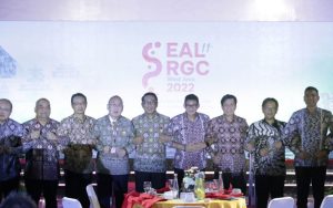 Bentuk Simpati Gempa Cianjur, Peserta Kongres Pemerintah Daerah se-Asia Timur Pakai Pita Hitam