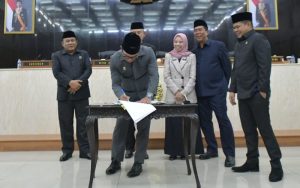 DPRD dan Pemdaprov Jabar Setujui Raperda APBD 2023