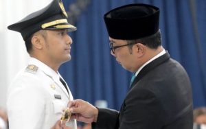 Ridwan Kamil Minta Hengky Kurniawan Respons Resesi 2023 di Bandung Barat