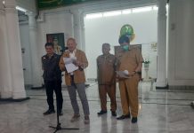 Sekretaris Daerah Jawa Barat Setiawan Wangsaatmaja