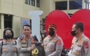 Pasca Gempa Cianjur, Kapolri Sigit Distribusikan 3.000 Sembako dan Kebutuhan Balita