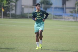 Dinilai Menguras Energi, Bek Persib Ini Sebut Program Latihan Luis Milla Tak Masalah Baginya
