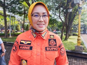 Jelang Nataru, Ambu Anne Pastikan Stok dan Harga Sembako di Purwakarta Aman