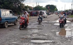 Warga Batu Bara Keluhkan Jalan Access Road Inalum Rusak Parah