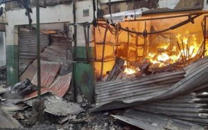 Pasar Tradisional Ciawi Tasikmalaya Kebakaran, Puluhan Kios Hangus