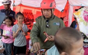 Uu Ruzhanul Ulum Pastikan Kebutuhan Pengungsi Korban Gempa Cianjur Terpenuhi
