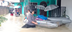 Jabodetabek, Waspada Hujan Lebat Disertai Kilat dan Angin Kencang
