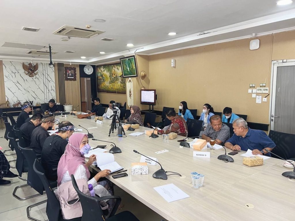 Raperda Kota Bandung Tentang Kelola Keuangan Daerah, Minta Segera Disahkan