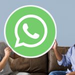 Ilustrasi Membedakan WhatApp Aero dengan Original (Freepik)