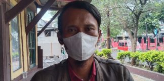 Koordinator lapangan (Korlap) warga Desa Sukaratu, Bojongpicung, Cianjur. Rudi Agan. (Foto: Mul/JabarNews).