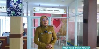 Bupati Purwakarta Anne Ratna Mustika