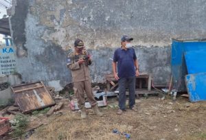 Sesosok Mayat Tanpa Identitas ditemukan di Rumah Kosong