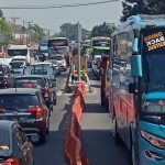 Ilustrasi kamacetan di jalur menuju kawasan industri Kabupaten Karawang