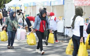 Bantu Ringankan Beban Warga, Pemkot Bandung Luncurkan 3.446 Paket Sembako Bersubsidi