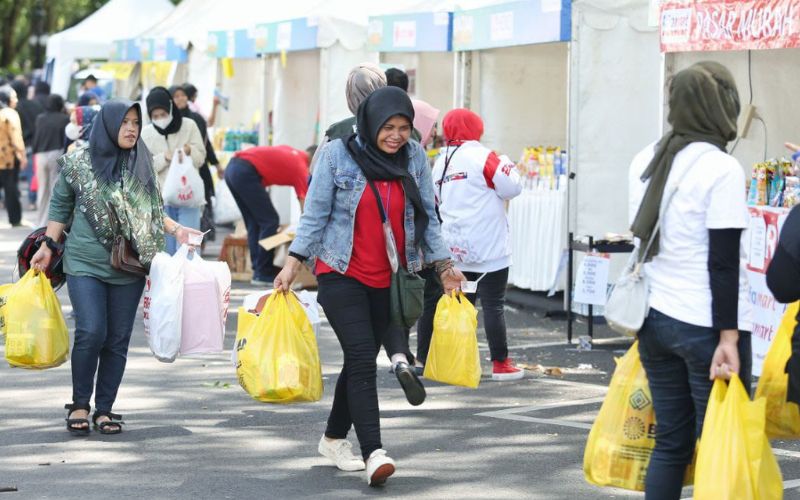 Bantu Ringankan Beban Warga, Pemkot Bandung Luncurkan 3.446 Paket Sembako Bersubsidi