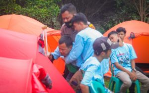 Sangat Menginspirasi, Ini Sosok Polisi di Purwakarta yang Peduli Kaum Disabilitas