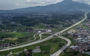 Menhub Budi Karya Sampaikan Progres Terbaru Tol Cisumdawu