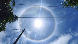 Geger Fenomena Matahari Bercincin di Langit Karawang, Begini Penjelasannya