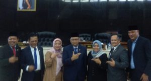 Enjang Tedi Dilantik Sebagai Anggota DPRD Jawa Barat Menggantikan Ade Kaca