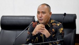 Dilantik Jadi PAW Anggota DPRD Jawa Barat, Hasbullah Rahmad Berharap Enjang Tedi Bisa Bekerja Maksimal