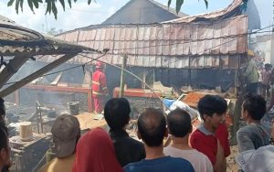 Sebuah Rumah di Cipedes Tasikmalaya Terbakar, Ratusan TV Ludes