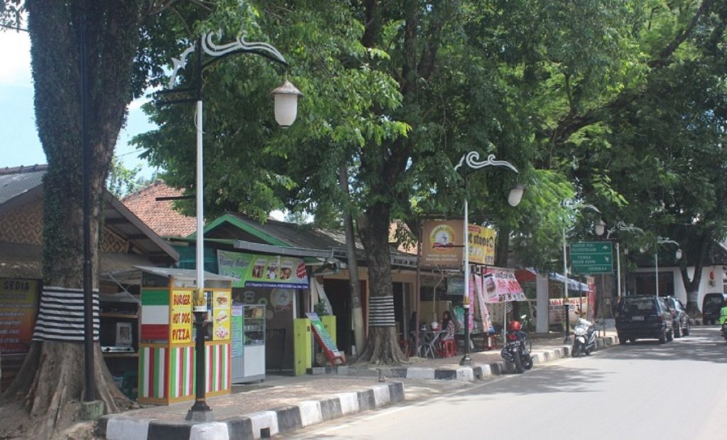 Tarik Minat Wisatawan ke Purwakarta, Disperkim Pasang Lampion Karakter di 358 Titik