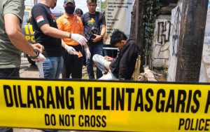 Warga di Purwakarta Heboh! Ada Mayat Terduduk di Pinggir Jalan
