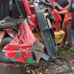 Mobil plat Merah Tabrak Angkot di Purwakarta