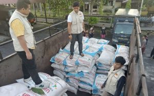 Polres Dairi Sita Sembilan Ton Pupuk Subsidi dalam Truk Fuso