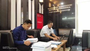 Warga Garut Ajukan Uji Materil Hukum Acara Pidana ke MK, Ungkit Penanganan Empat Kasus Besar di DPRD