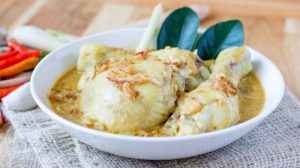 Opor Ayam Made In Jubaedah Hidangan Favorit Bupati Anne Ratna Mustika Saat Lebaran