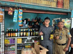 Edwin Senjaya Razia Toko Penjual Miras Ilegal