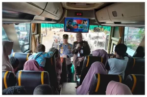 Dilepas Kajari Purwakarta, 150 Pemudik Pulang Kampung Gratis