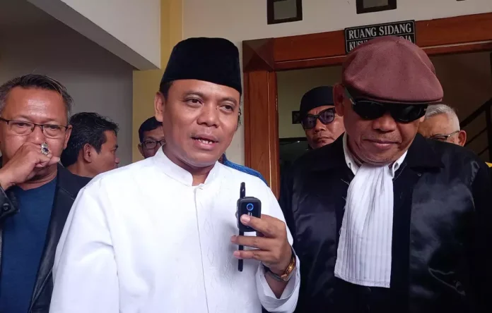 Gus Nur usai menjalani sidang di Pengadilan Negeri Solo