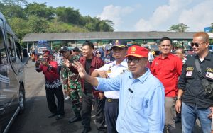 Kemarin, Herman Suherman Lepas Mudik Gratis di Terminal Jebrod Pashay Cianjur