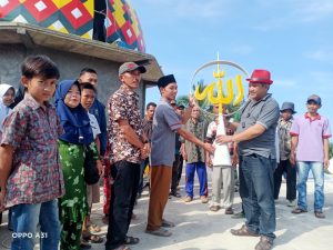 Pengusaha Muda Dadan Tri Yudianto, Bantu Kubah Besar Masjid Al-Ishlah Salopa Tasikmalaya