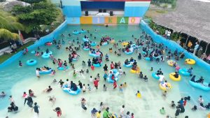 Libur Lebaran, Tempat Wisata Purwakarta Cikao Park Diserbu Pengunjung
