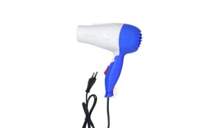 5 Jurus Jitu Menggunakan Hair Dryer Tanpa Merusak Rambut