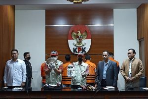 Total Uang yang Diamankan Saat OTT Yana Mulyana Capai Rp924,6 Juta, Ada Sepatu Louis Vuitton