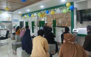 Jelang Lebaran, Pegadaian Purwakarta Mulai Ramai di Datangi Warga