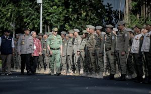 Ridwan Kamil Ingin Linmas Jaga Rumah Warga yang Ditinggal Mudik