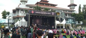 Dihibur Doel Sumbang dan Ohang, BB 1% MC West Java Chapter Safari Ramadan di Cianjur