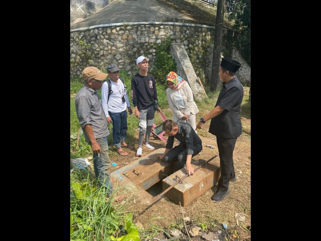 Lokasi Kebocoran Pipa PDAM Didatangi Komisi II DPRD Purwakarta, Dewas Jelaskan Penyebabnya