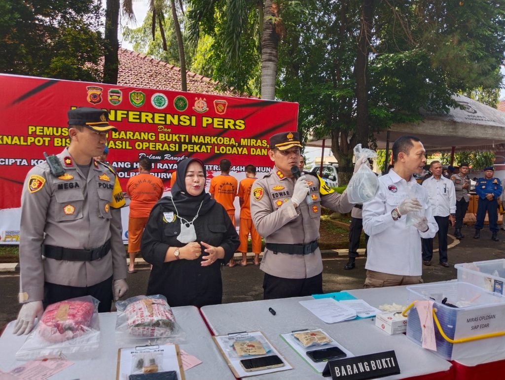 Peracik Miras Oplosan di Purwakarta Terancam 15 Tahun Penjara