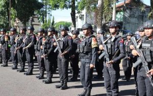 Ratusan Personel Brimob Diterjunkan Bantu Pengamanan Pilkades Serentak di Garut