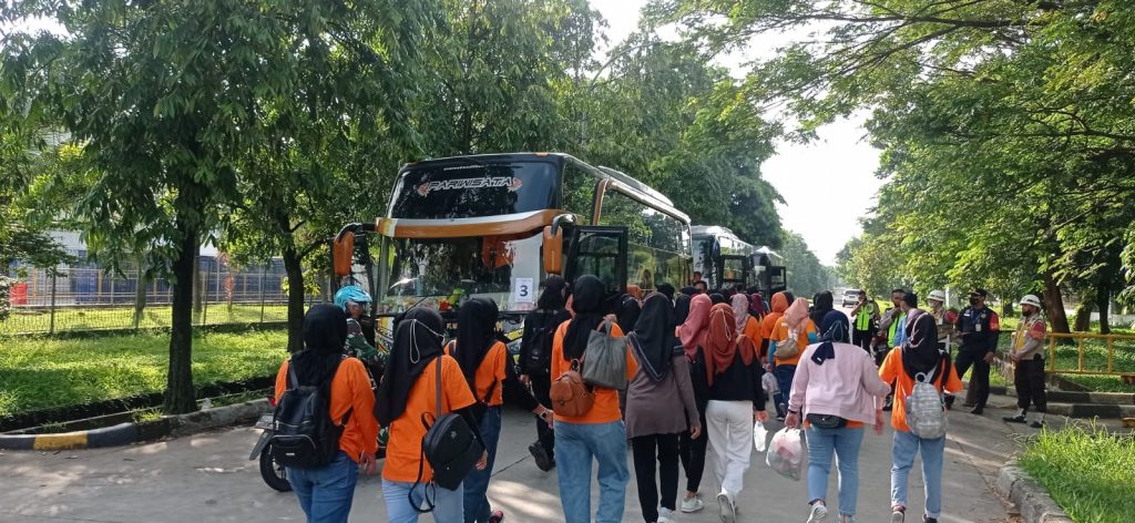 Buruh di Purwakarta Bertolak Ke Jakarta, Polisi Lakukan Ini