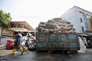 Seluruh Camat di Kota Bandung  Wajib Edukasi Masyarakat Soal Sampah! 