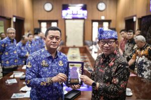 Pemkot Bandung Tertarik Cara Pengolahan Sampah Gibrik Mini Banyumas
