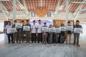 Para Kafilah STQH ke-18 Juara Umum, Pemkot Bandung Hadiahi Kadeudeuh