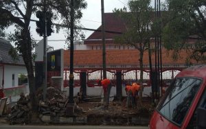 Demi Tingkatkan IPM, PUPR Cianjur Geber Pembangunan Taman dan Trotoar